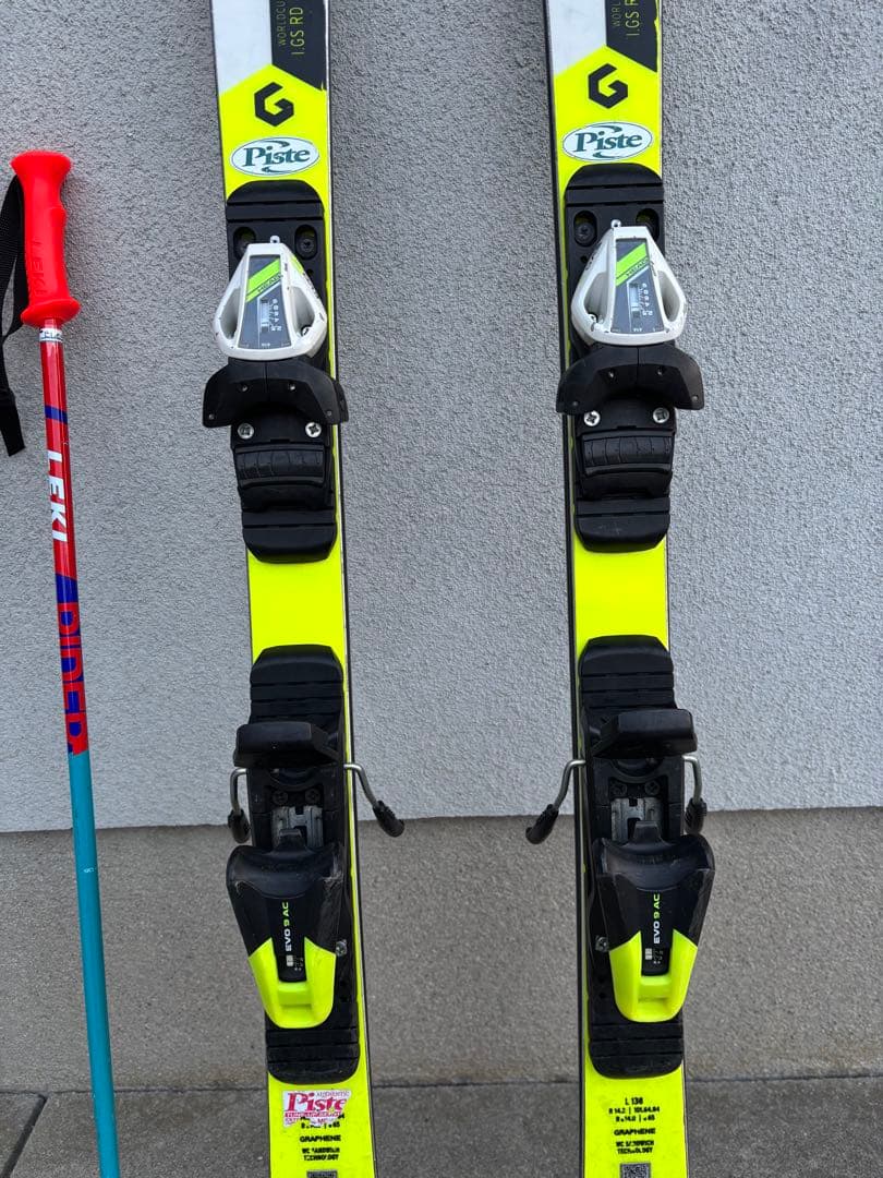 HEAD GSスキー板　R14 138センチ　レキのストック付き　90センチ