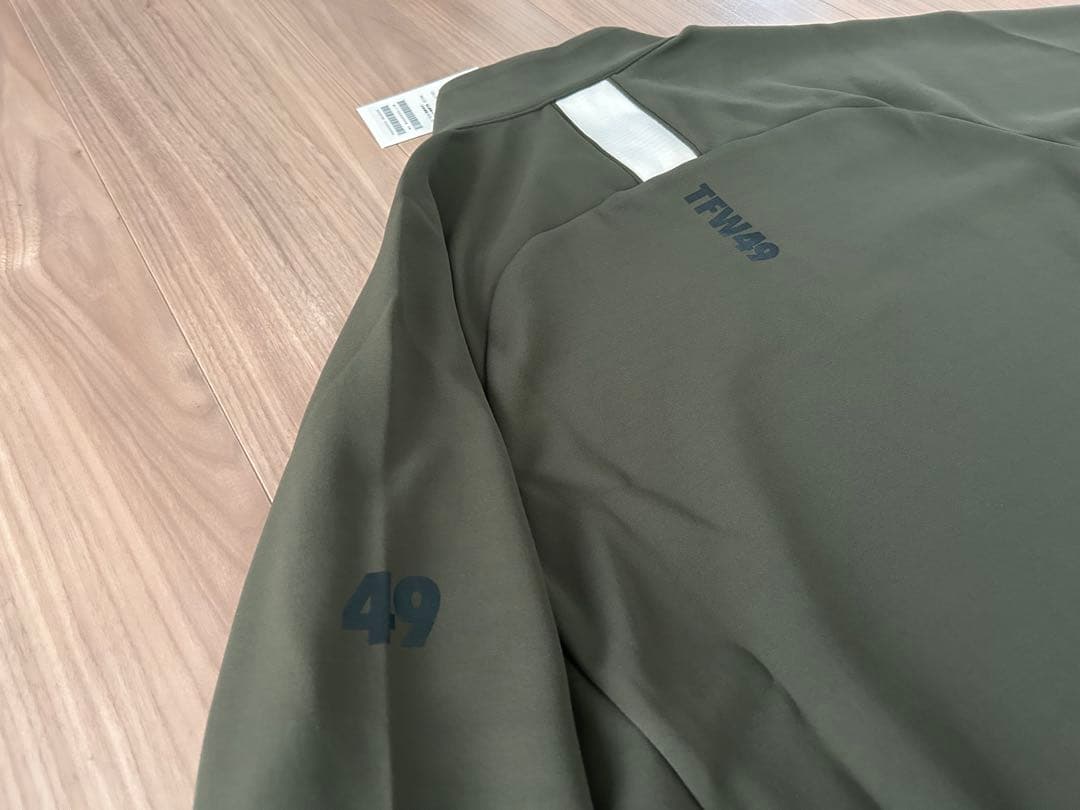 【新品タグ付き】TFW49 ティーエフダブリュー ロンT HALF ZIP