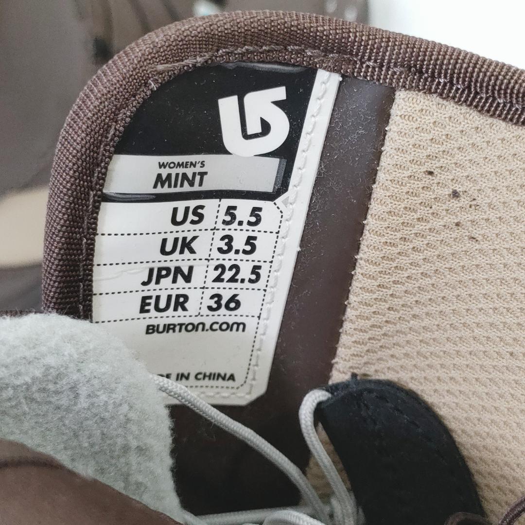 Burton バートン MINT スノーボードブーツ　22.5㎝