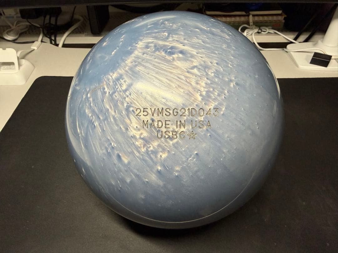 STORM MARVEL MAXX SILVER 14ポンドボール (中古)