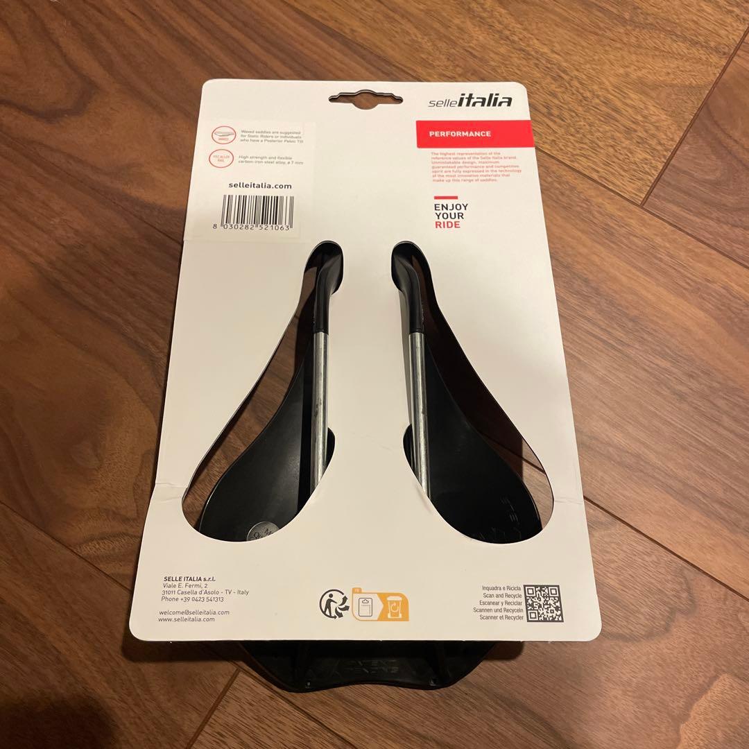 selle italia NOVUS BOOST EVO サドル