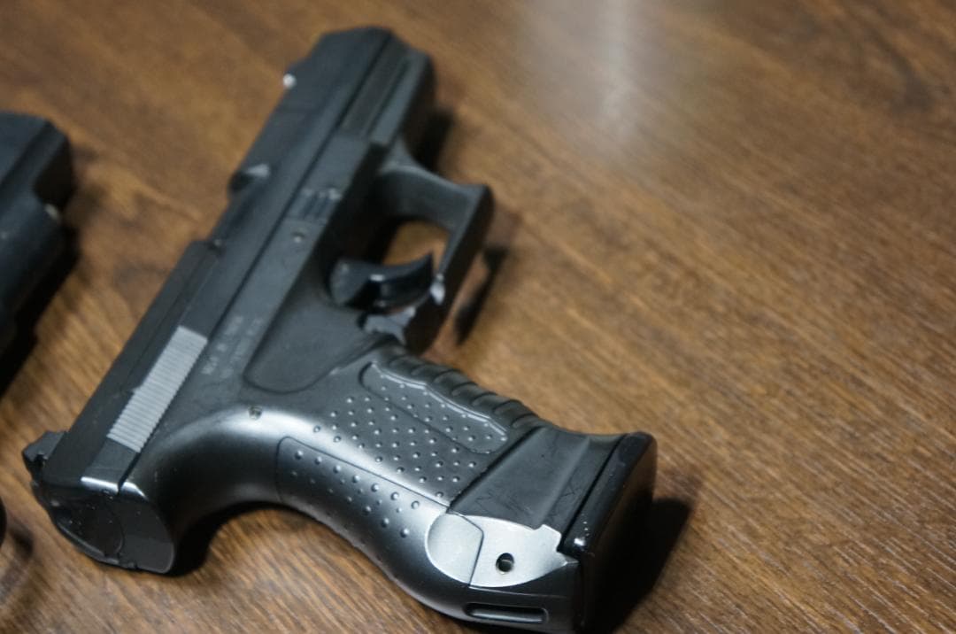 エアコキASGKエアガン2点KHC　1911－A1　SEKITOワルサーP99
