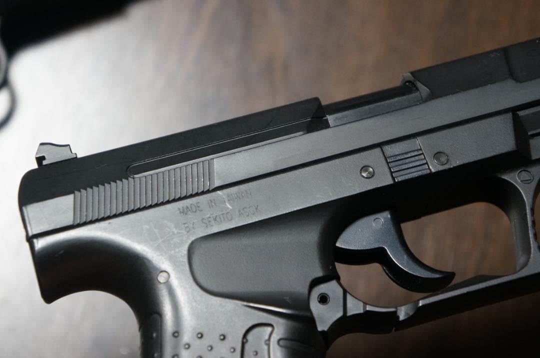 エアコキASGKエアガン2点KHC　1911－A1　SEKITOワルサーP99