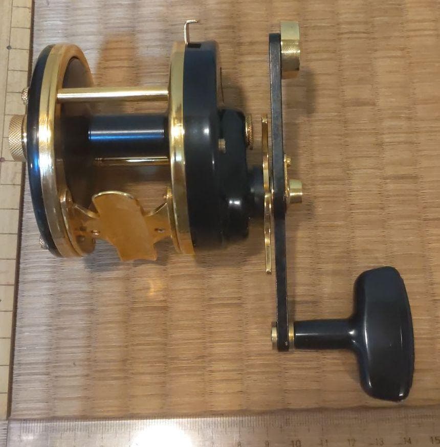 リール e512009Ambassadeur 8000CDL
