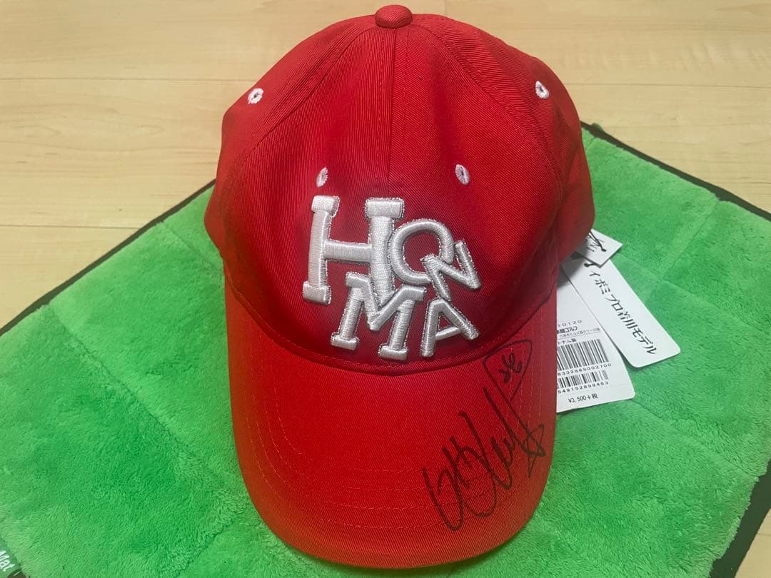 イ・ボミ　HONMA 赤 キャップ プロモデル 直筆サイン入り