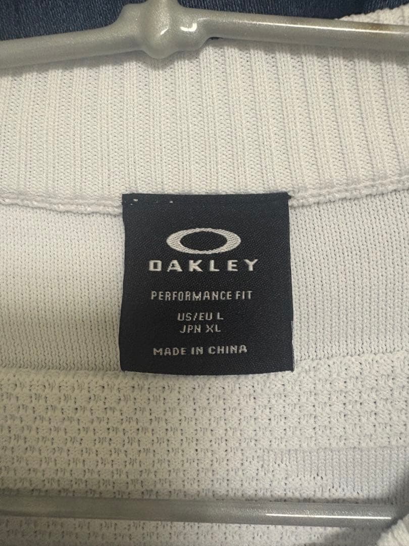 OAKLEY ゴルフウェア　ホワイト セーター JPN XL