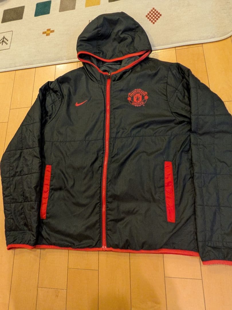 Nike マンチェスター・ユナイテッドリバーシブル中綿ジャケット