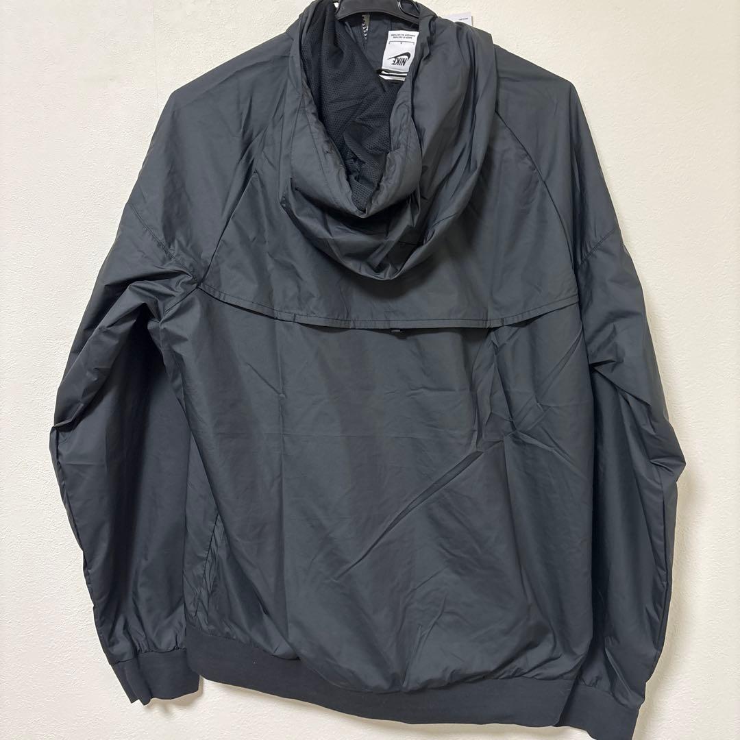 NIKE ナイキ　ウインドブレーカー　シャカシャカ　ランニングジャケット　新品
