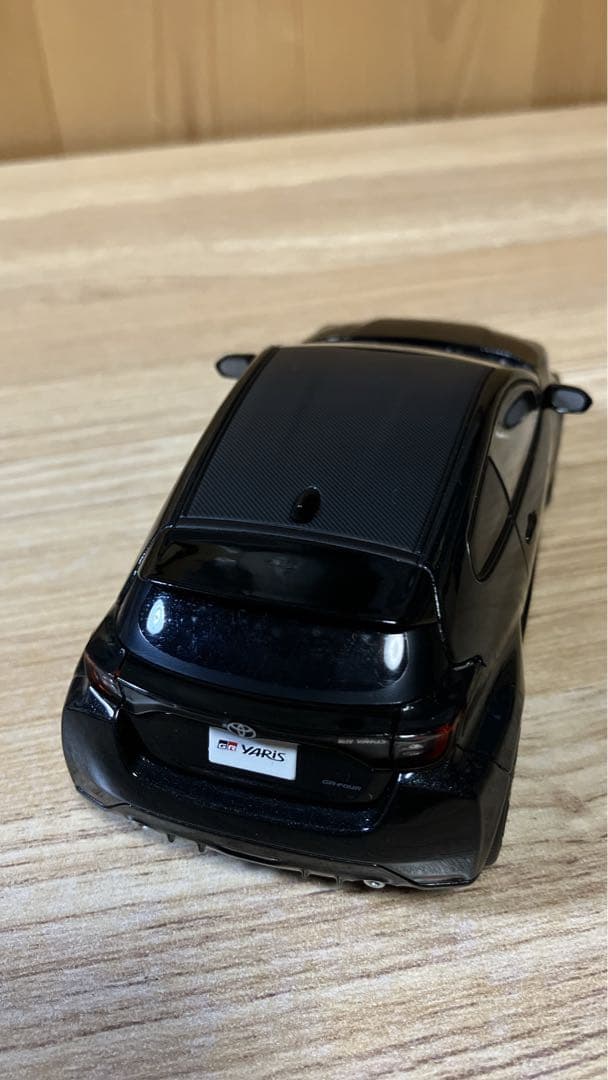 トヨタ GRYaris(前期) カラーサンプル ブラック