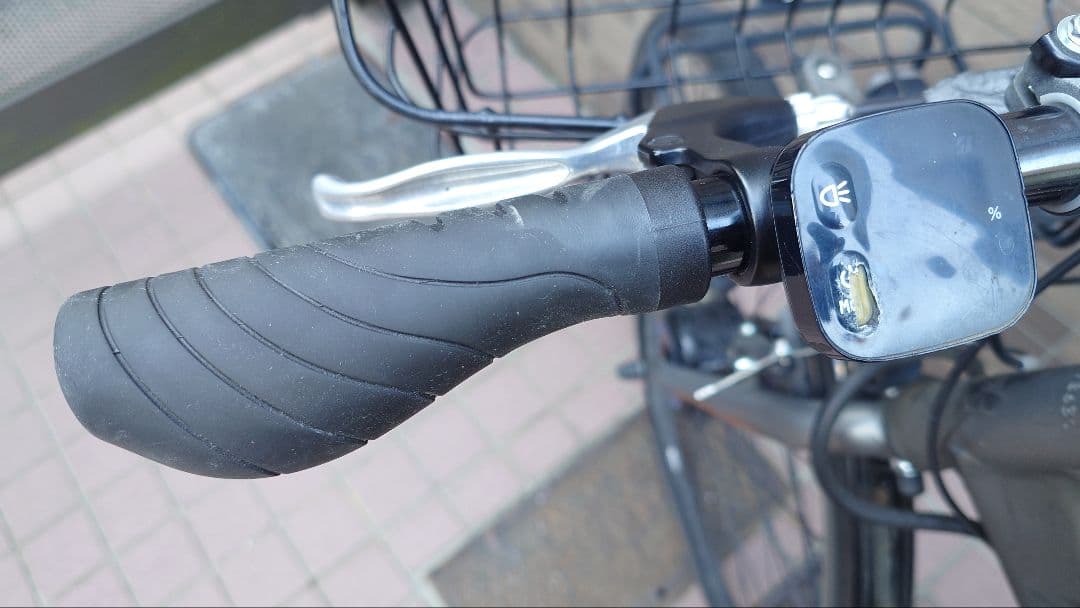 ブリヂストン TB1e 電動アシスト自転車 カゴ付