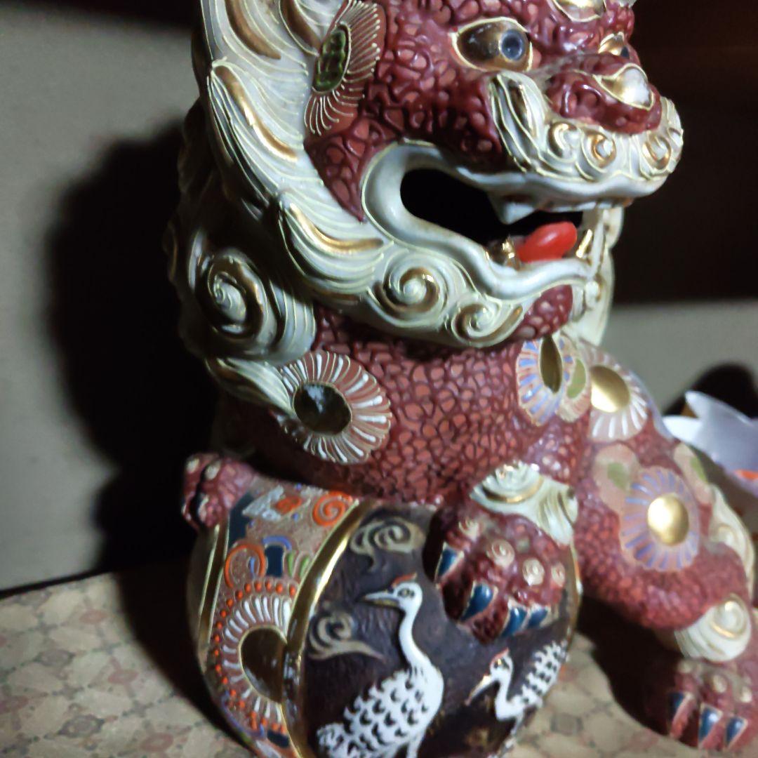 獅子の陶器像 赤色 金色 装飾