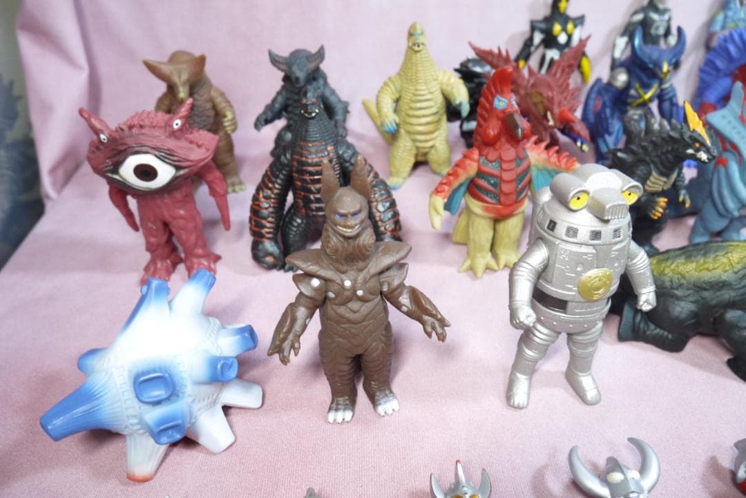 ウルトラヒーローシリーズ500　ウルトラ怪獣シリーズ500　ソフビ　56体