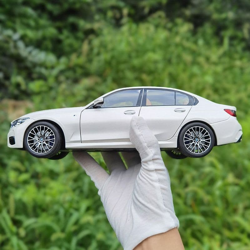 NOREV 1/18 スケール  3 シリーズ G20 330i 2019