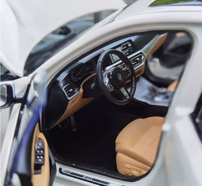 NOREV 1/18 スケール  3 シリーズ G20 330i 2019