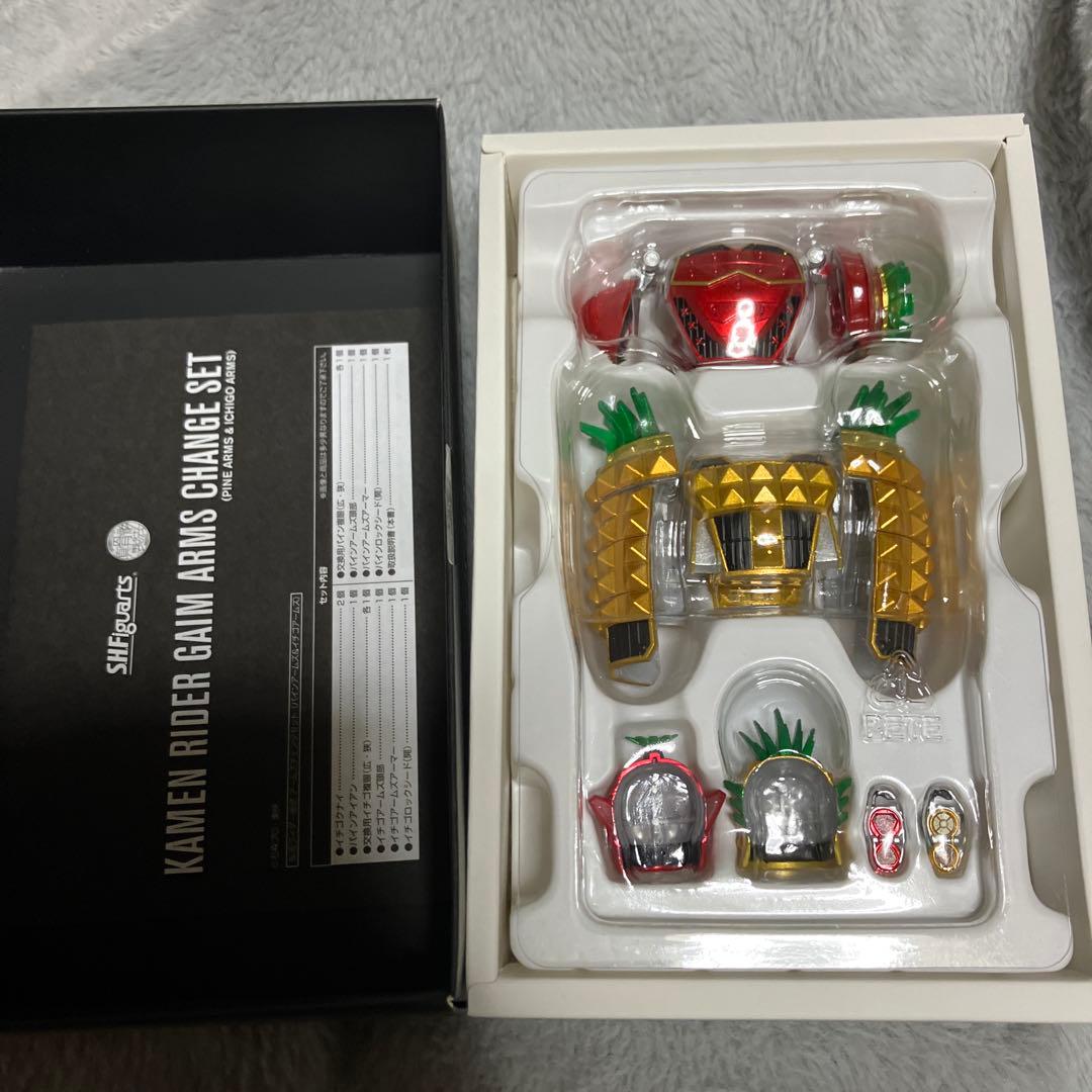 S.H.Figuarts(真骨彫製法) 仮面ライダー鎧武 アームズチェンジセット