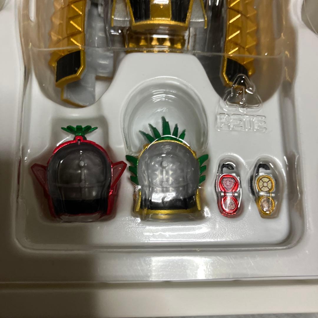S.H.Figuarts(真骨彫製法) 仮面ライダー鎧武 アームズチェンジセット