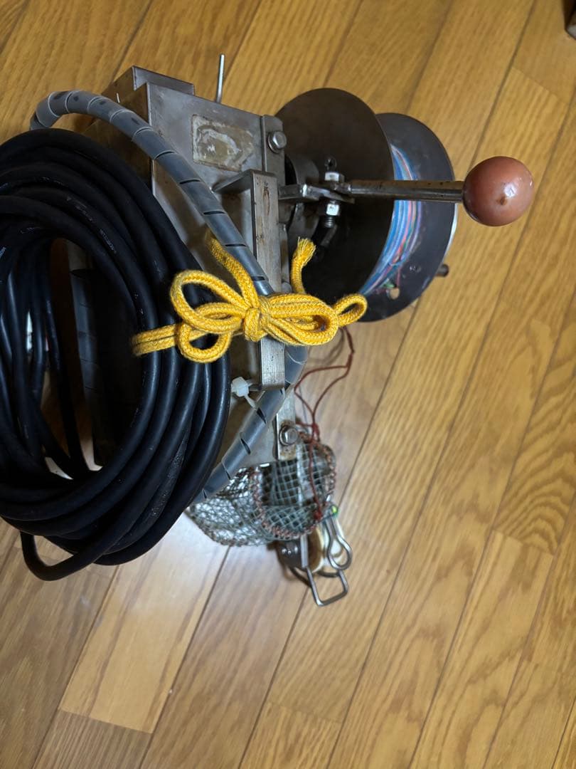 巻き上げ機　24V
