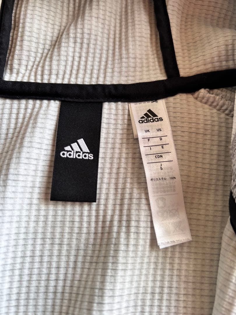 adidas フード付きジャケット UK L