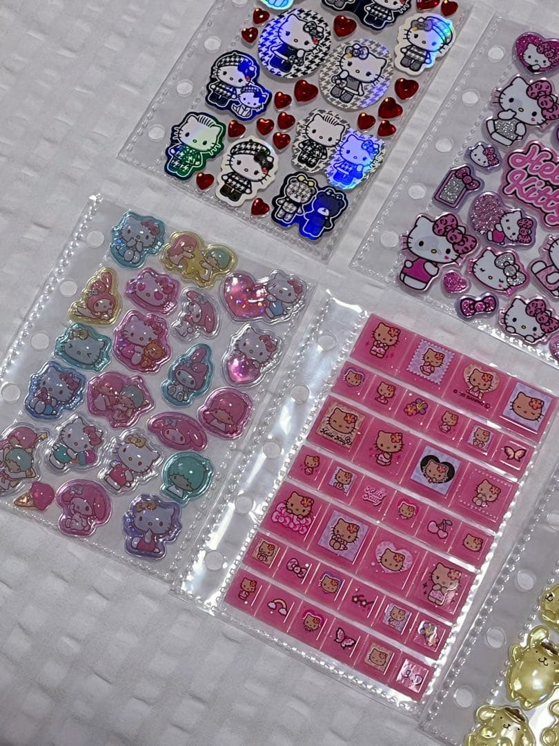 シール帳完成品！正規品シールのみ、サンリオ縛り①