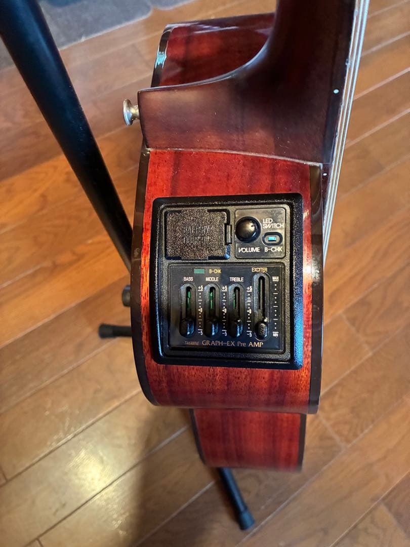 Takamine エレアコPT407