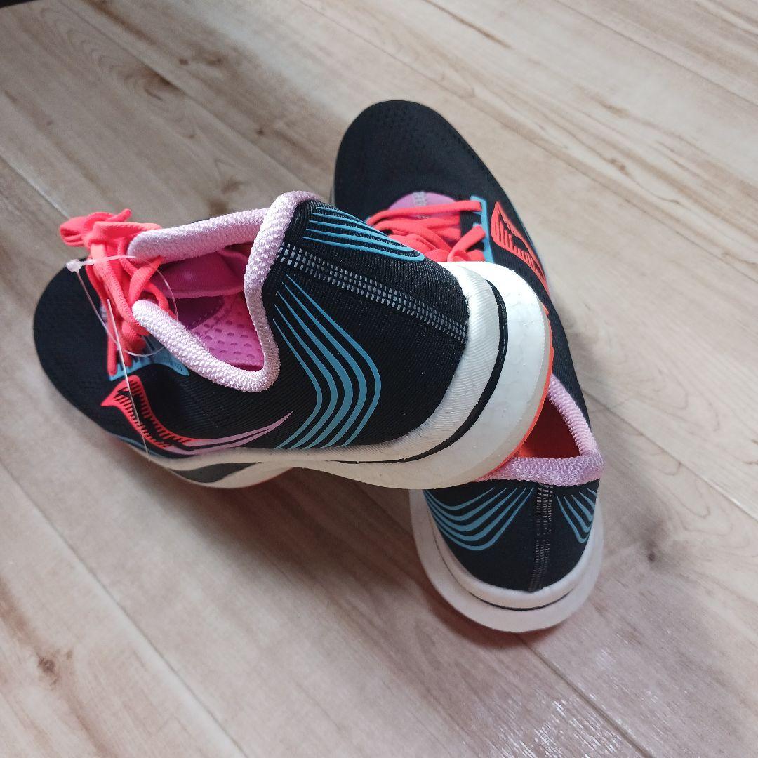 【新品】サッカニー  エンドルフィンプロ25.0cm