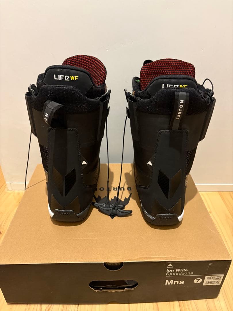 23-24年 BURTON ION wide 25センチ