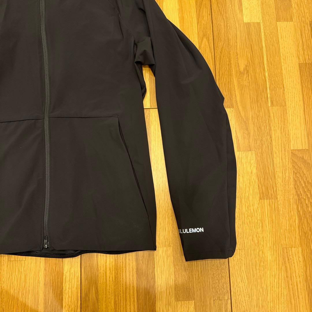 Lululemon ブラック フルジップフード付きアウター
