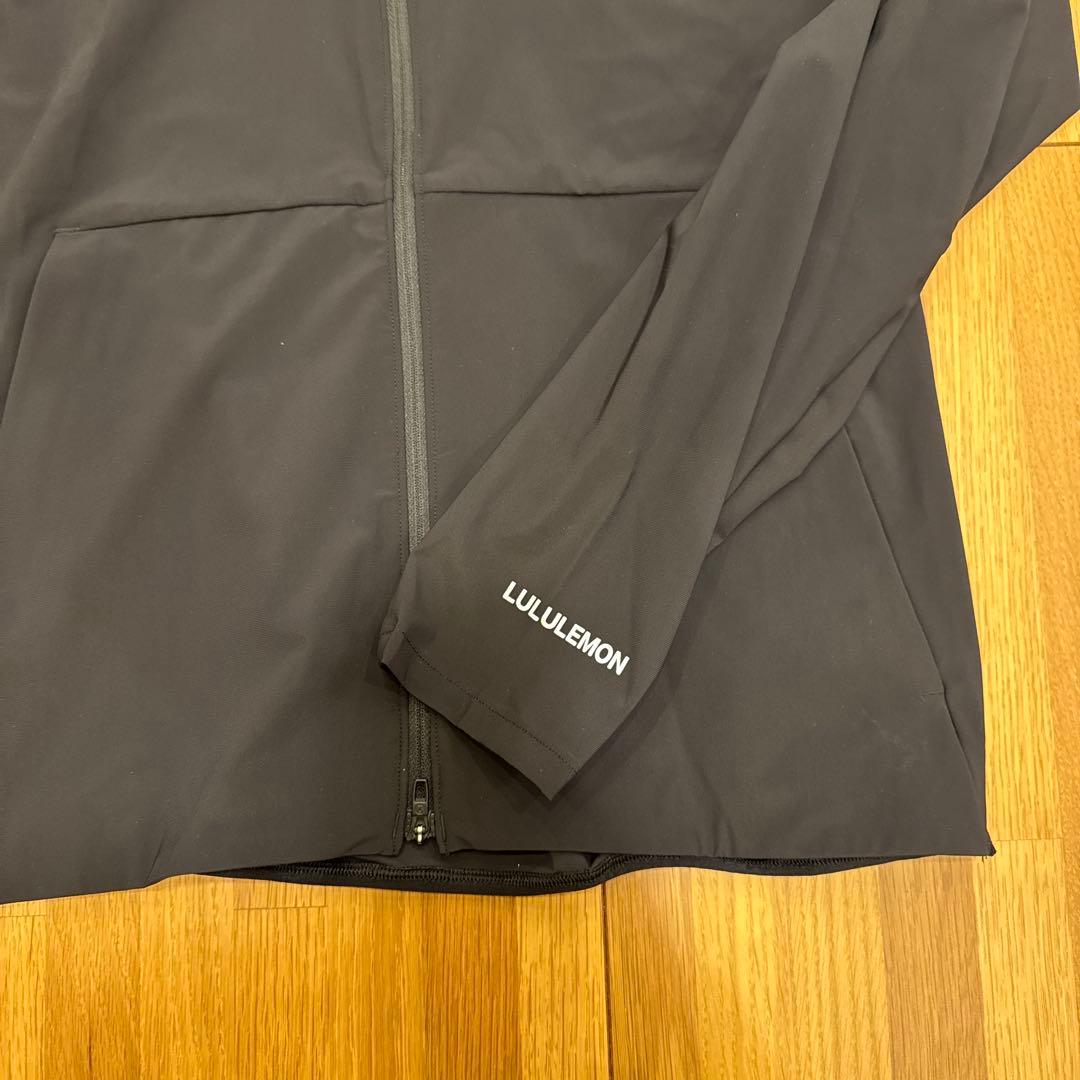 Lululemon ブラック フルジップフード付きアウター