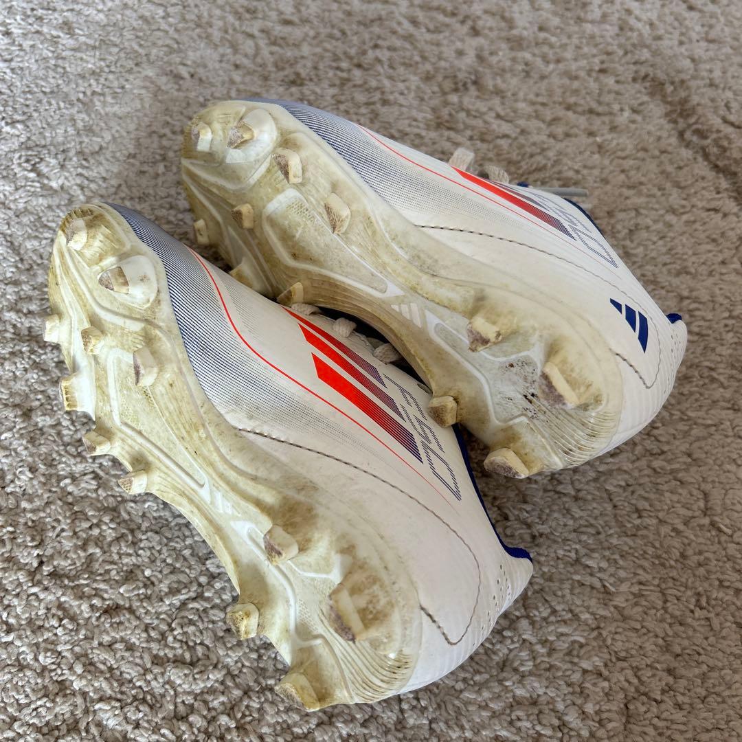 adidasスパイク18センチ