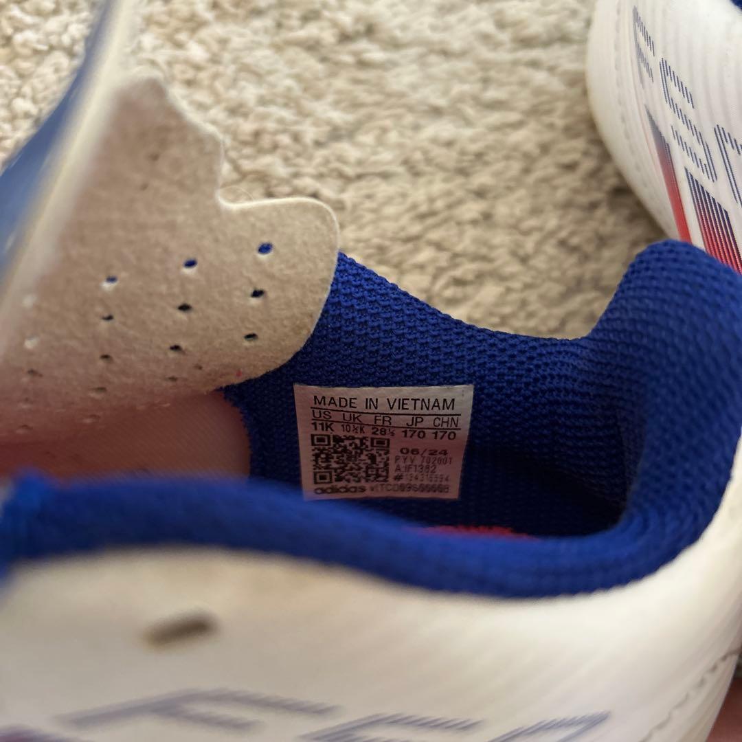 adidasスパイク18センチ