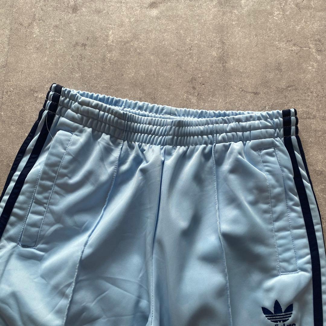 adidas トラックパンツ サテン風 スカイブルー　トレフォイルロゴ