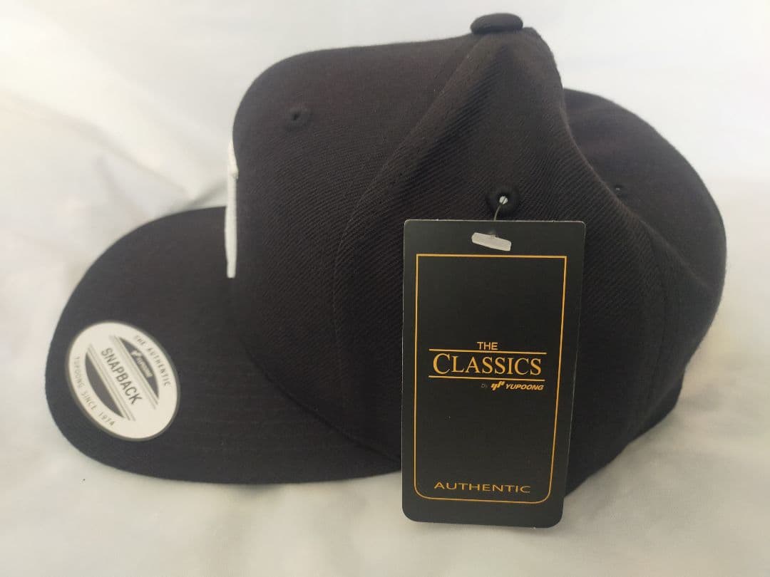 【未使用】The BONEZ N-Logo Flat Visor Cap
