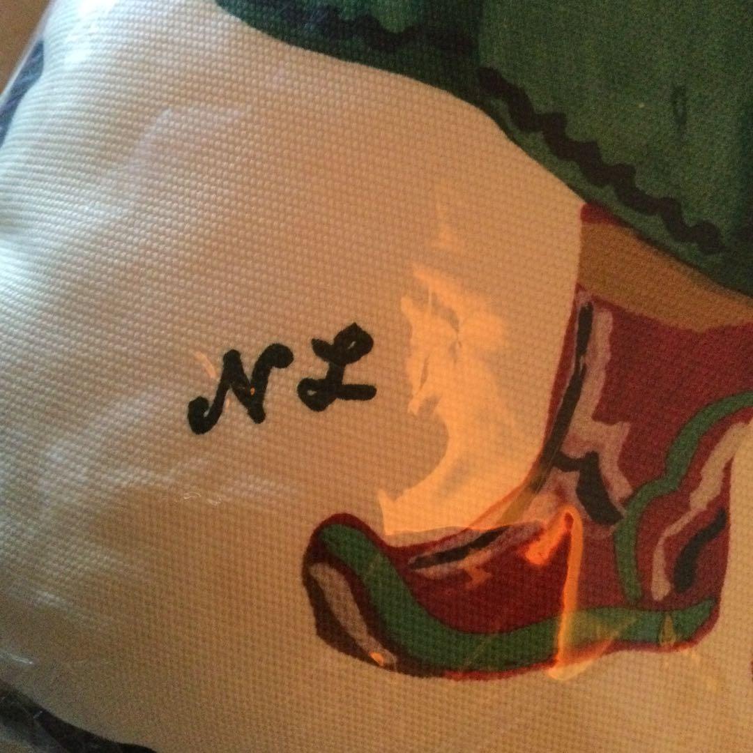 お値下げ　　ナタリーレテ　　クッション