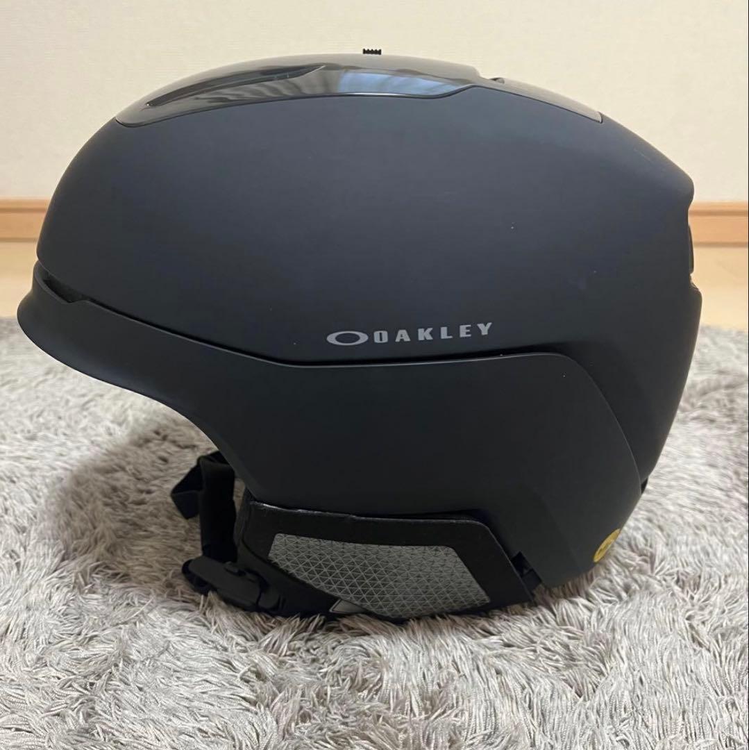 OAKLEY マットブラック ヘルメット