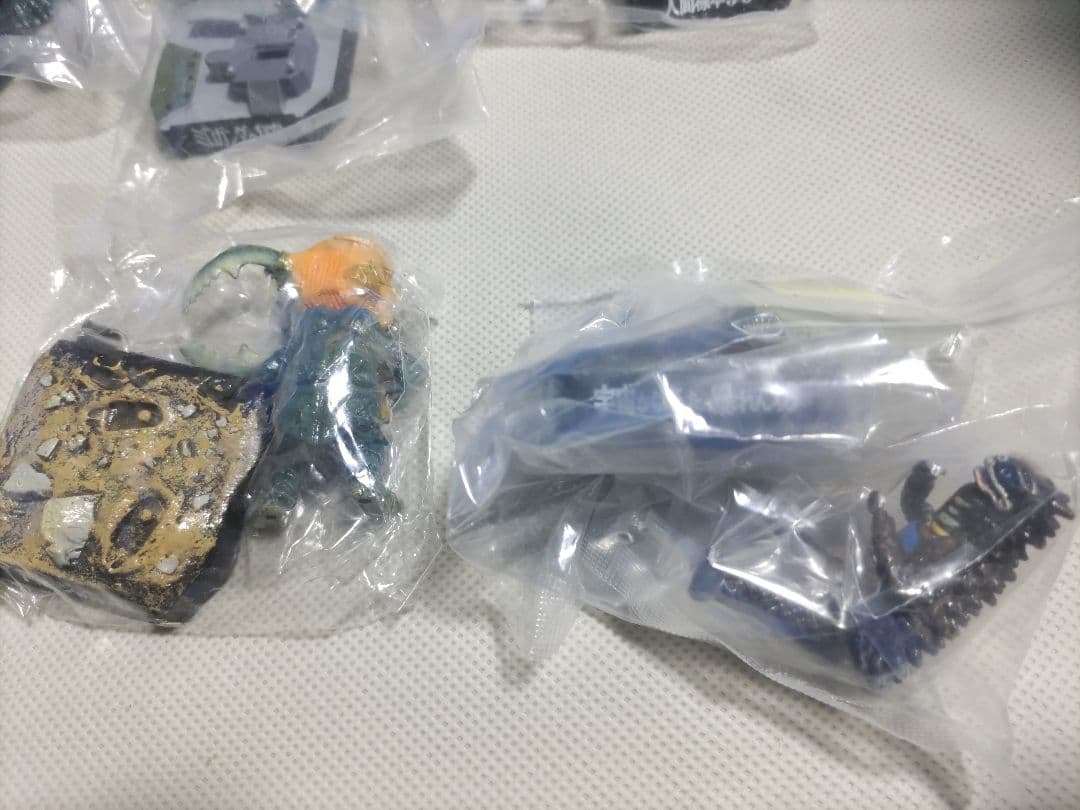 ウルトラ怪獣名鑑10個　管理番号2