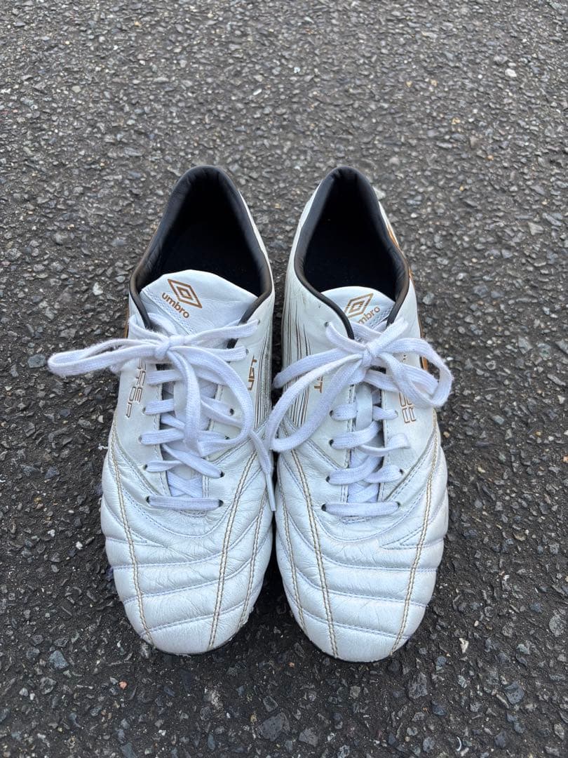 アンブロ【umbro】サッカースパイク　アクセレイター　26cm