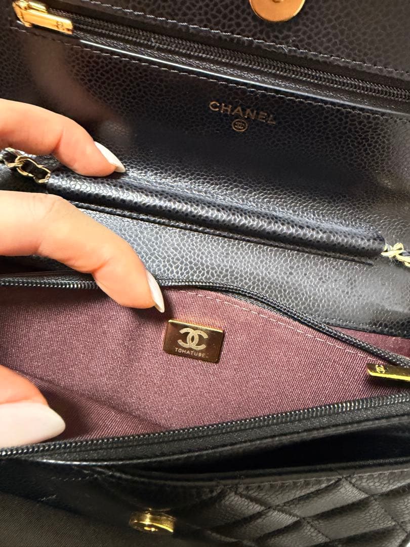 CHANEL ブラックキルティングレザーバッグ