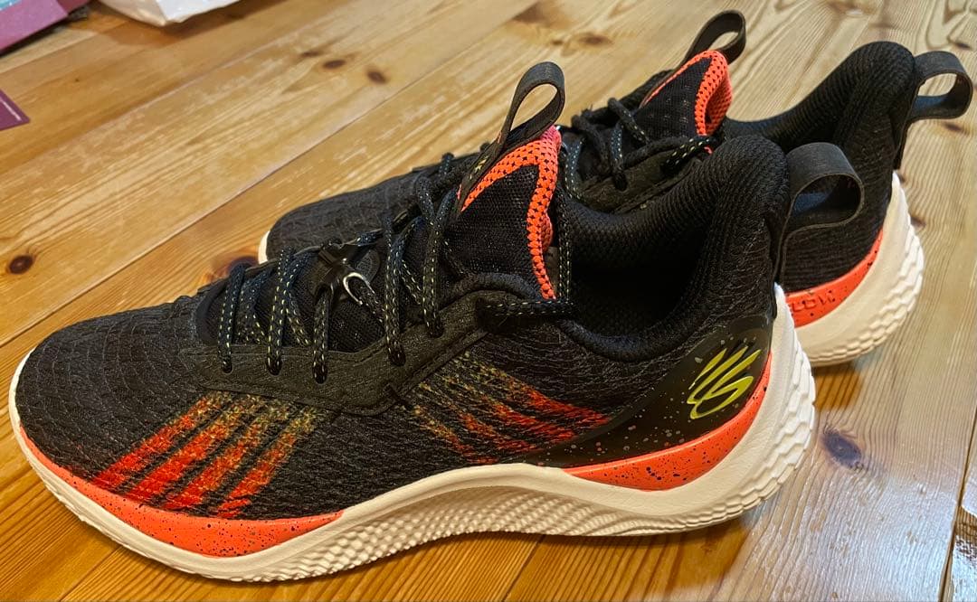 Under Armour Curry 10（カリー10）シューズ 27cm