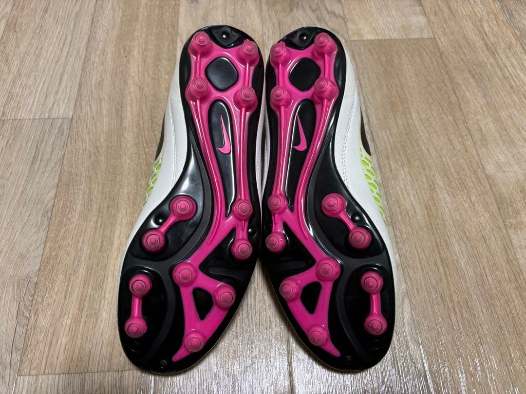 【美品】NIKE マジスタ オーパス HG 27.0