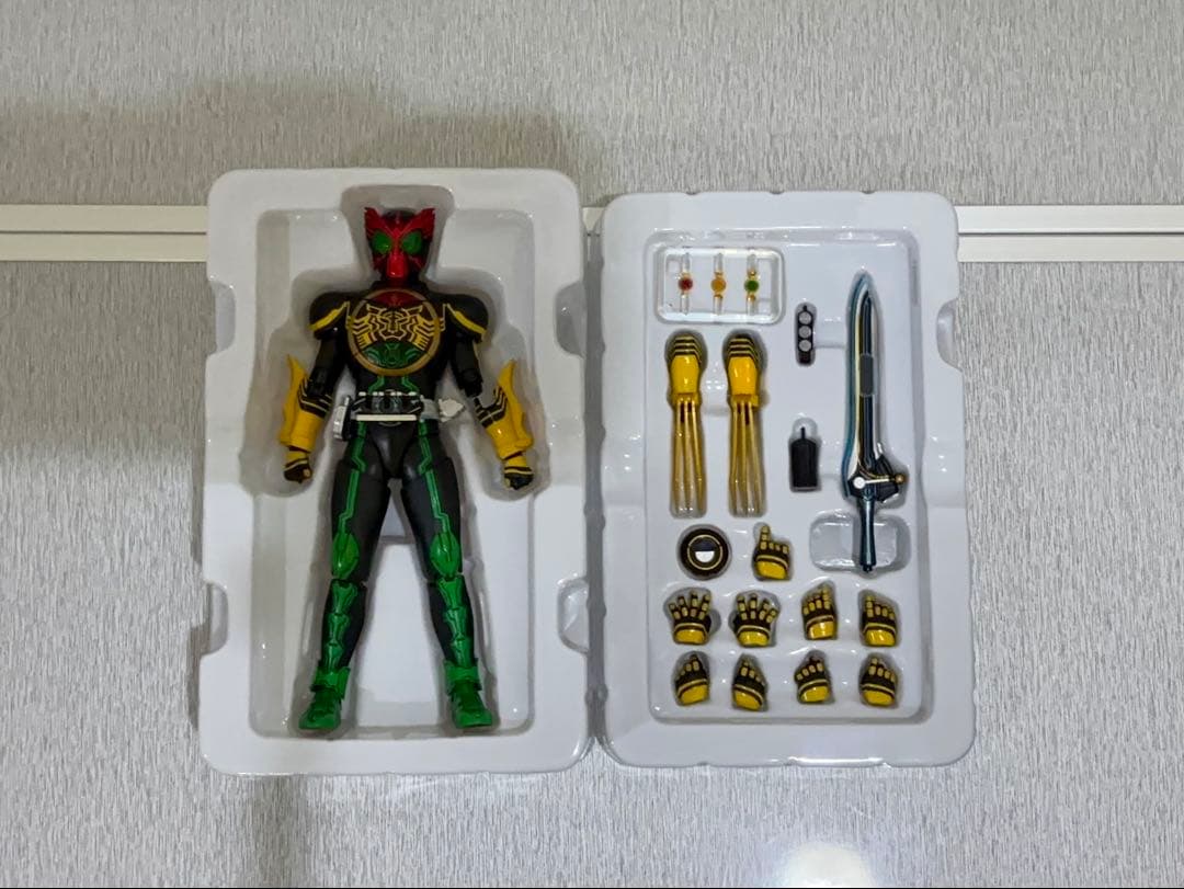 S.H.Figuarts(真骨彫製法) 仮面ライダーオーズ タトバコンボ