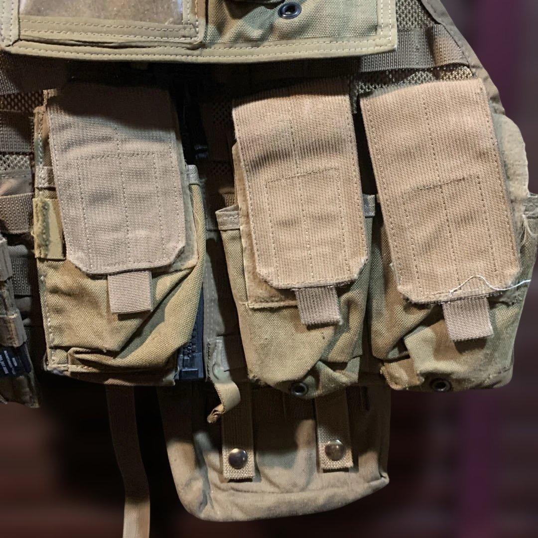 USMC MOLL2ベージュ チェストリグ 中古