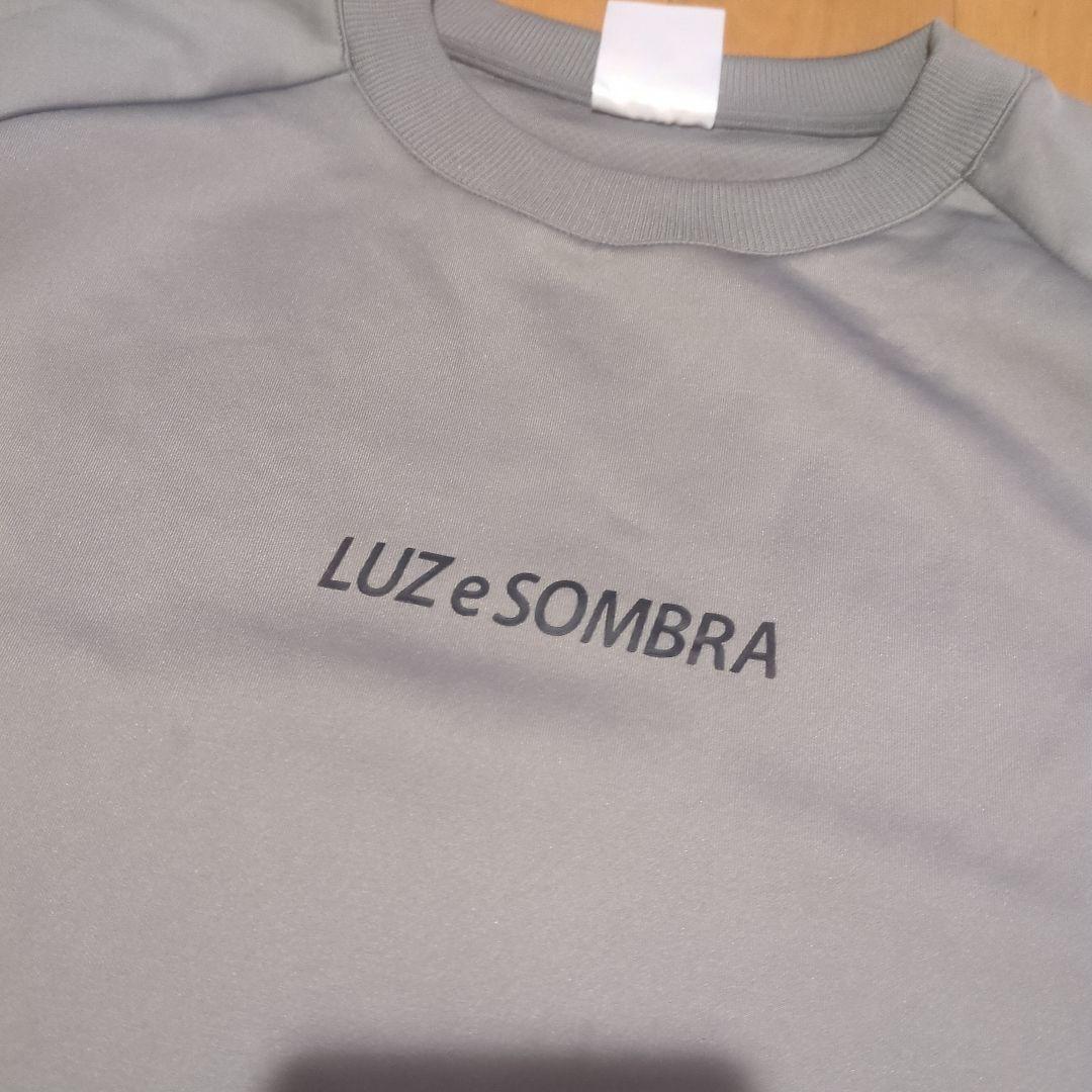 LUZ e SOMBRA TWMシリーズグレー トレーナー