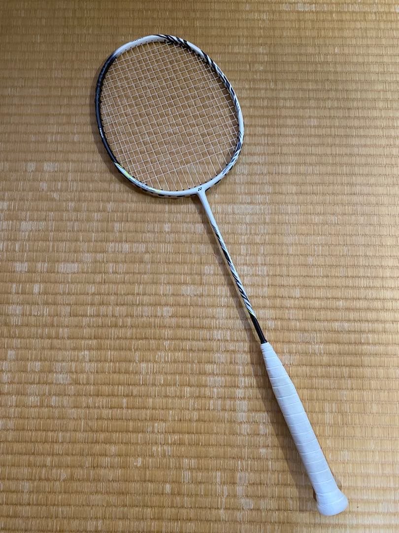 アストロクス99プロ　99pro 4ug5 ホワイトタイガー　桃田賢斗モデル