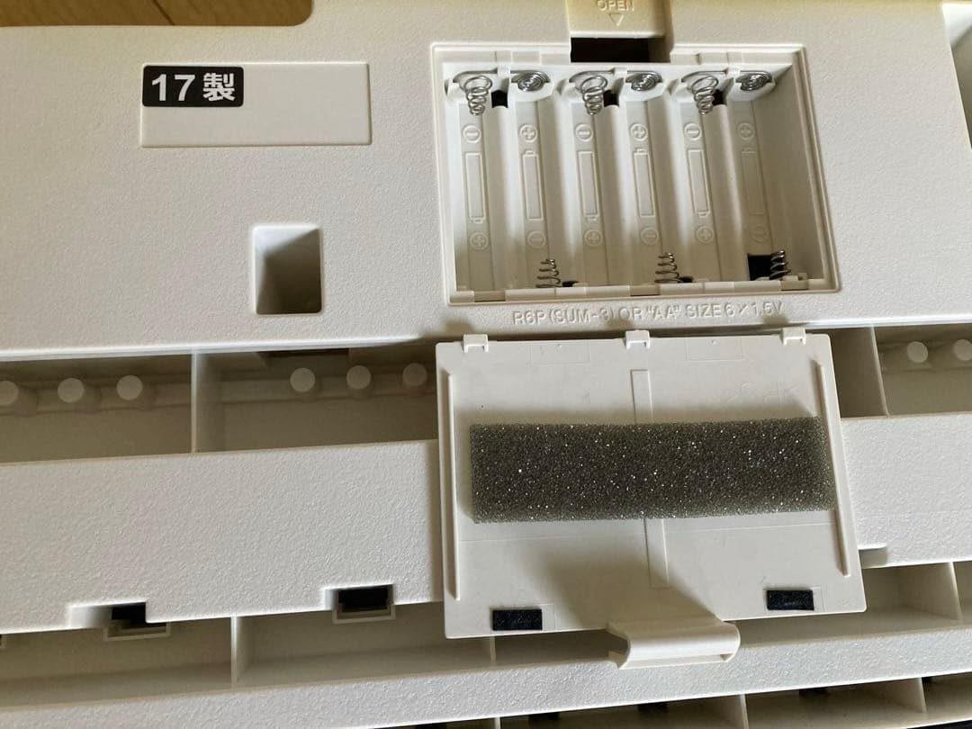【動作確認済】 CASIO LK-123 キーボード 61鍵 光る鍵盤