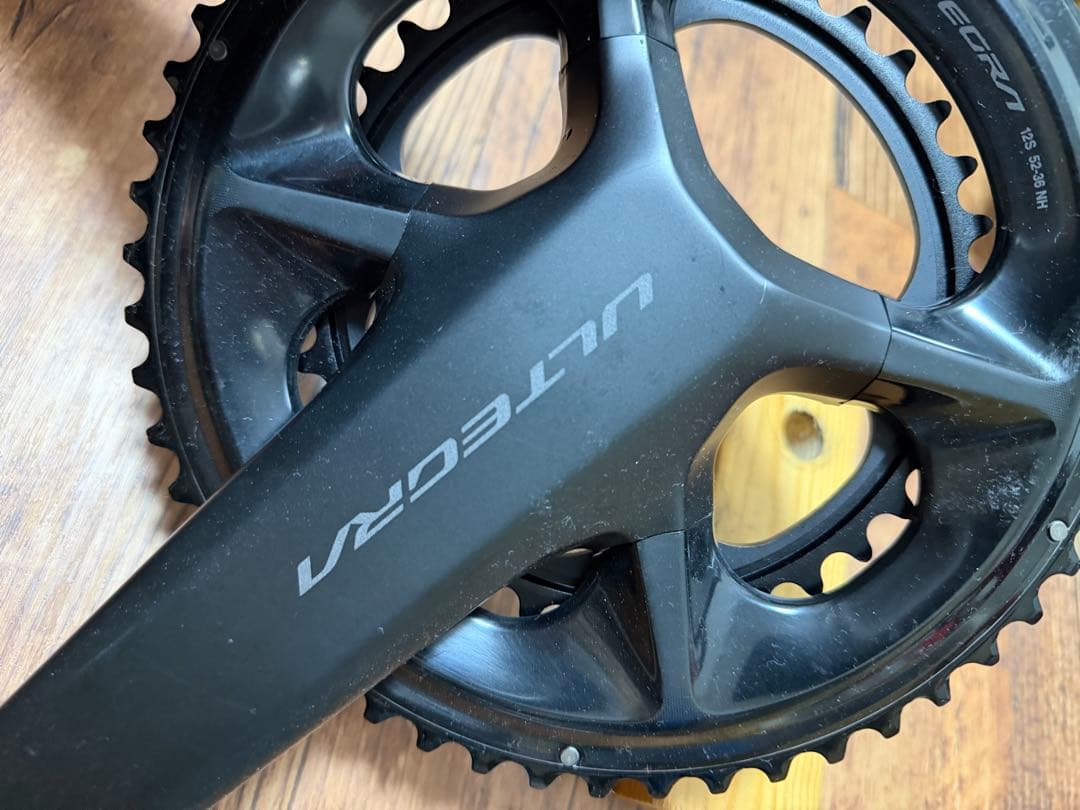 SHIMANO ULTEGRA FC-R8100クランク170mm. 52-36
