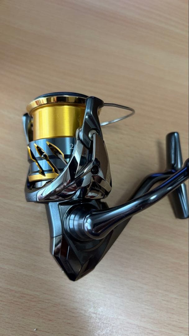 期間限定値下げ　シマノ　20 ツインパワー 2500s