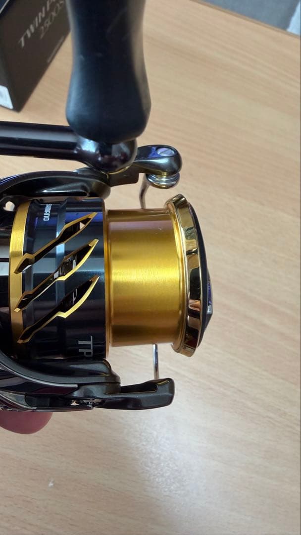 期間限定値下げ　シマノ　20 ツインパワー 2500s