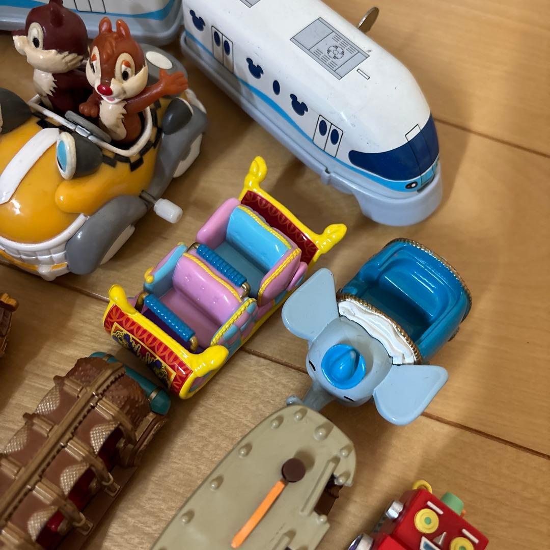 ディズニー　トミカ　ミニチュアフィギュアコレクション　ファストパス