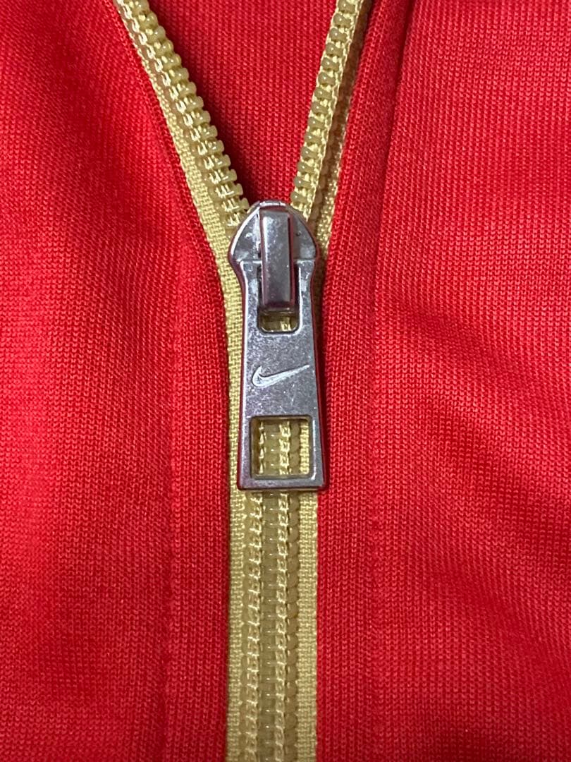 【週末SALE】Nikeイングランド代表 トラックジャケット Mサイズ