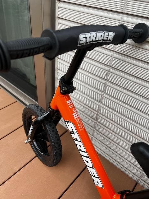 【極美品】STRIDER スポーツモデル 12インチ オレンジ 日本正規品